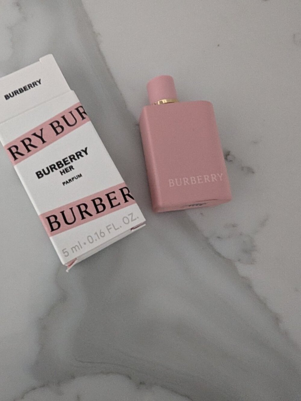 Burberry her P miniature collectible